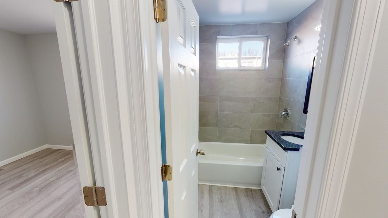 910 Gateway Blvd #A6 - Photo 3 of 12