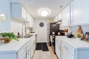 featured image of 2905 S Lees Summit Rd