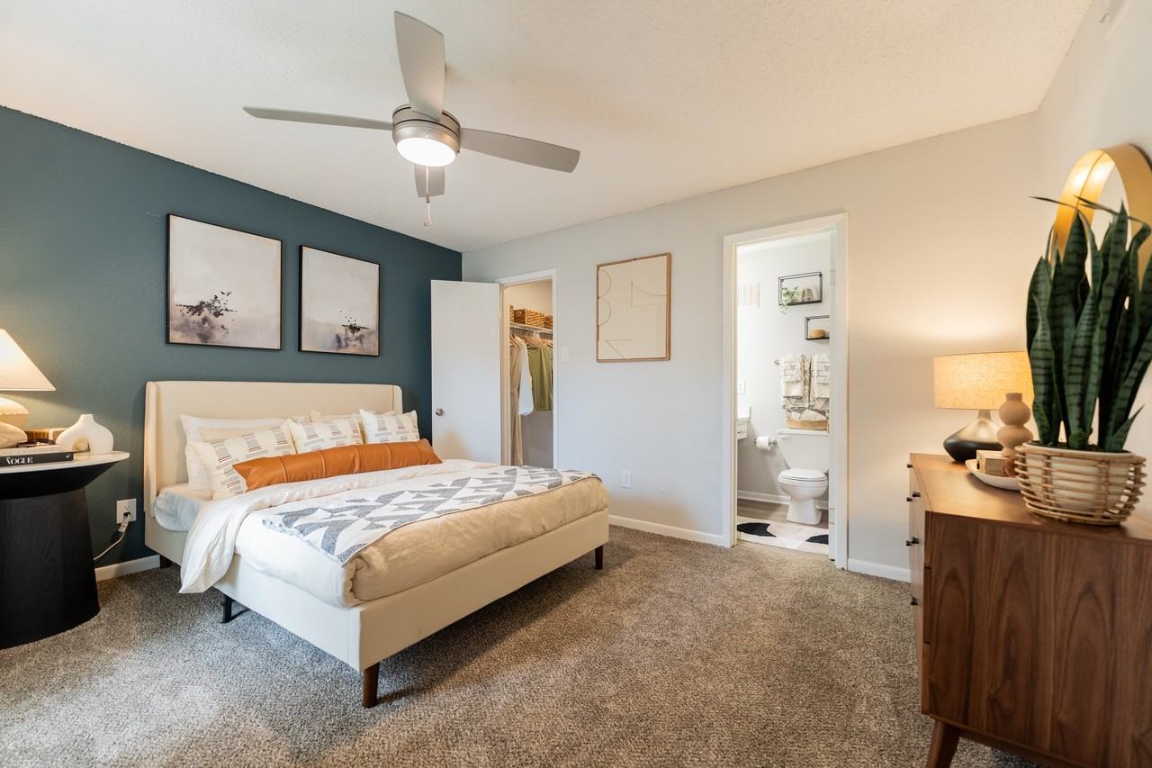 Nolia on the Hill - Photo 6 of 50