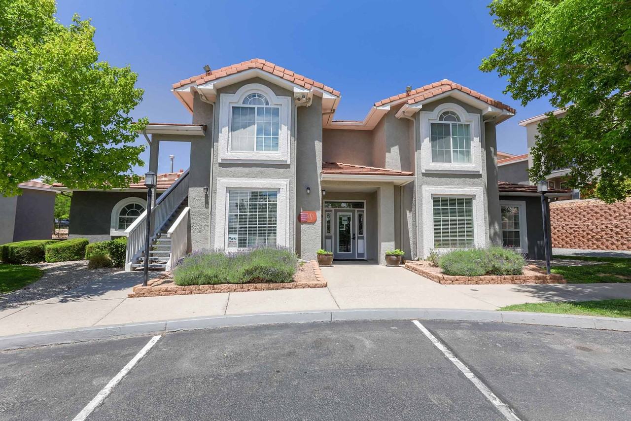 West Park Apartments - Photo 4 of 39