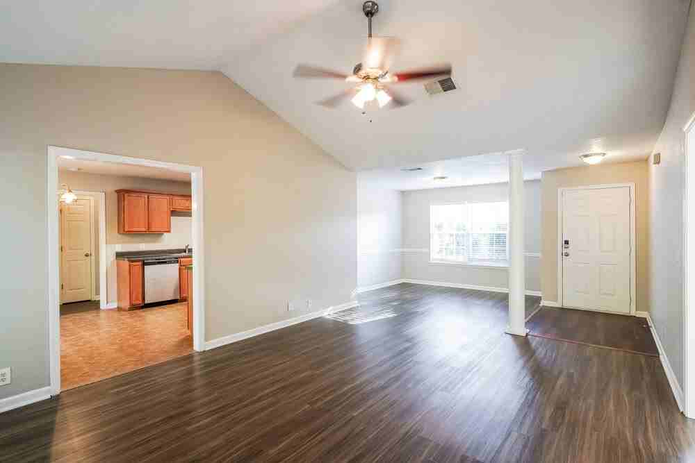 7313 Ole Nottingham Dr - Photo 3 of 16
