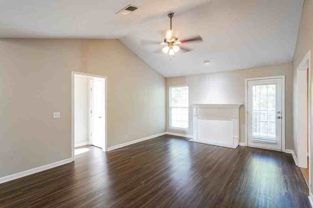 7313 Ole Nottingham Dr - Photo 4 of 16