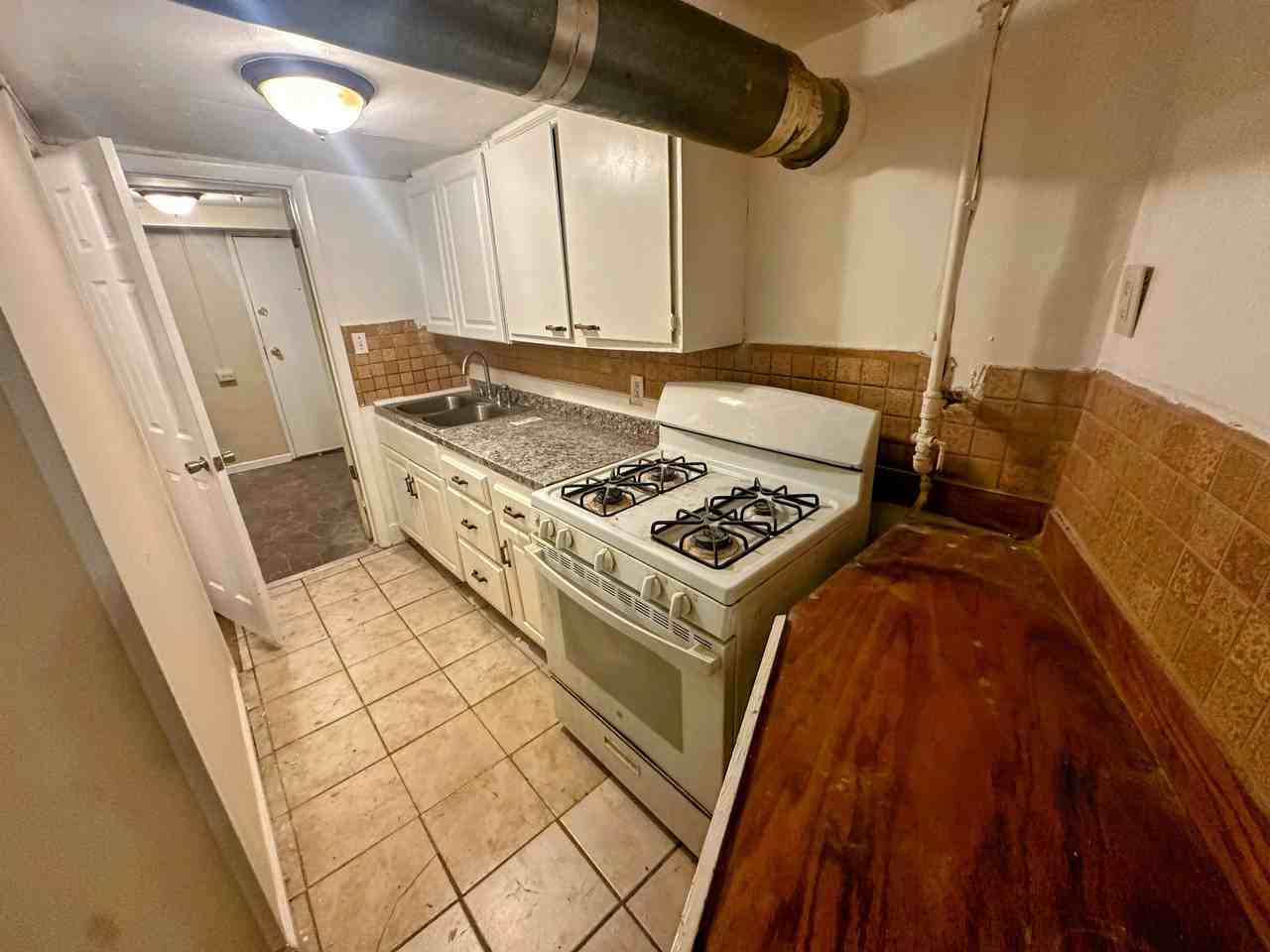 159 Lark St #BS - Photo 4 of 18