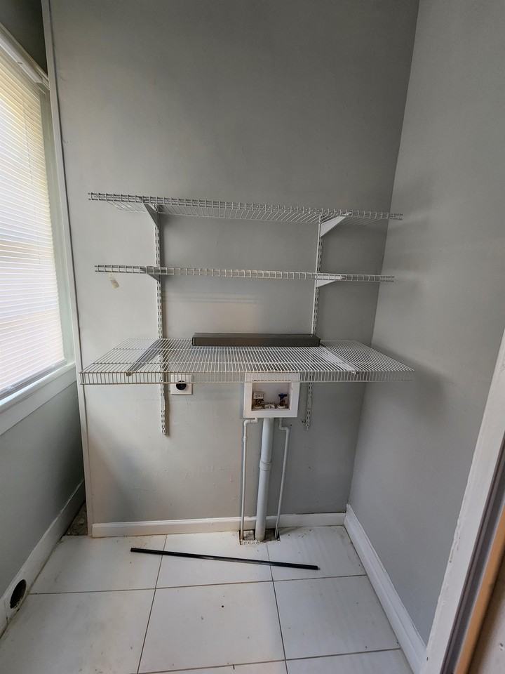 1282 Lucile Ave Sw #1 - Photo 2 of 14