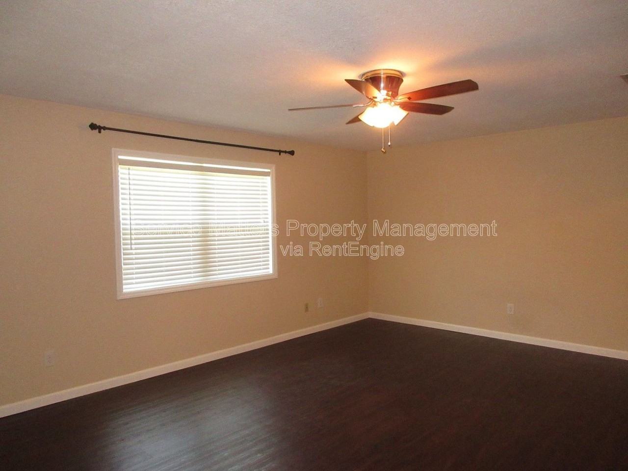 4287 Diamond St - Photo 3 of 17