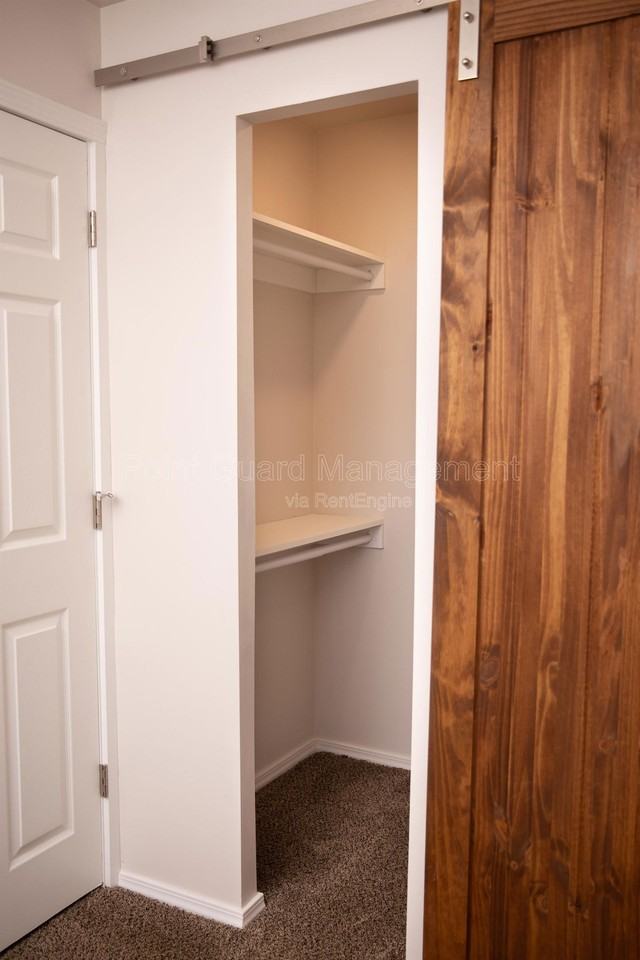 2111 E 2nd St N #2107 - Photo 5 of 13