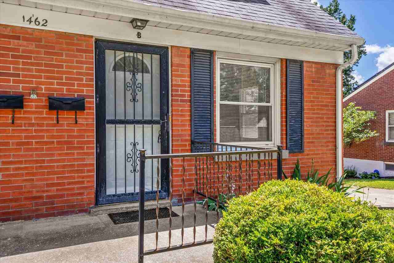 1462 Meadowthorpe Ave #B - Photo 5 of 15