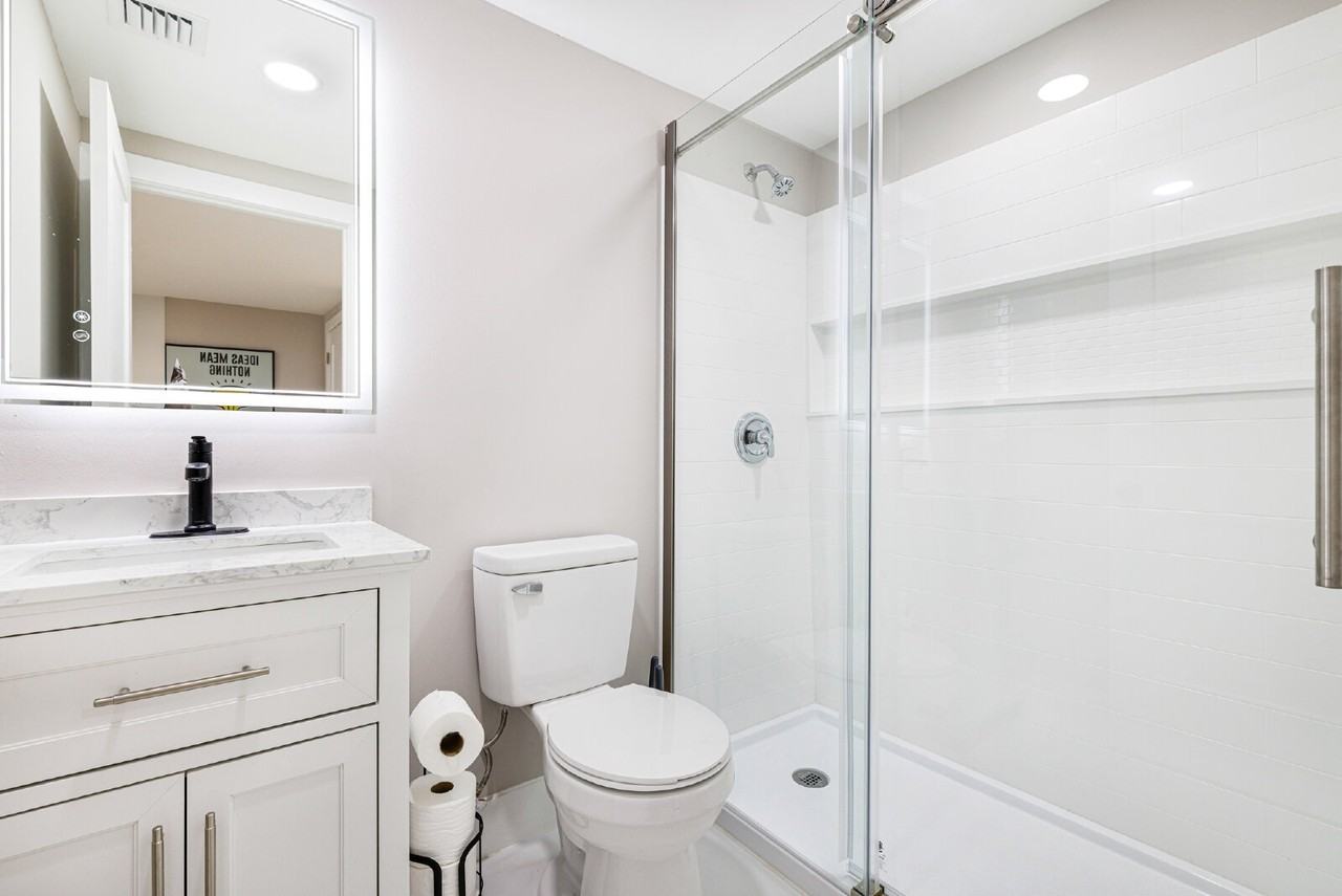 1840 Bluebird Ln - Photo 3 of 47