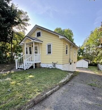 1527 Bellevue Ave - Photo 3 of 20
