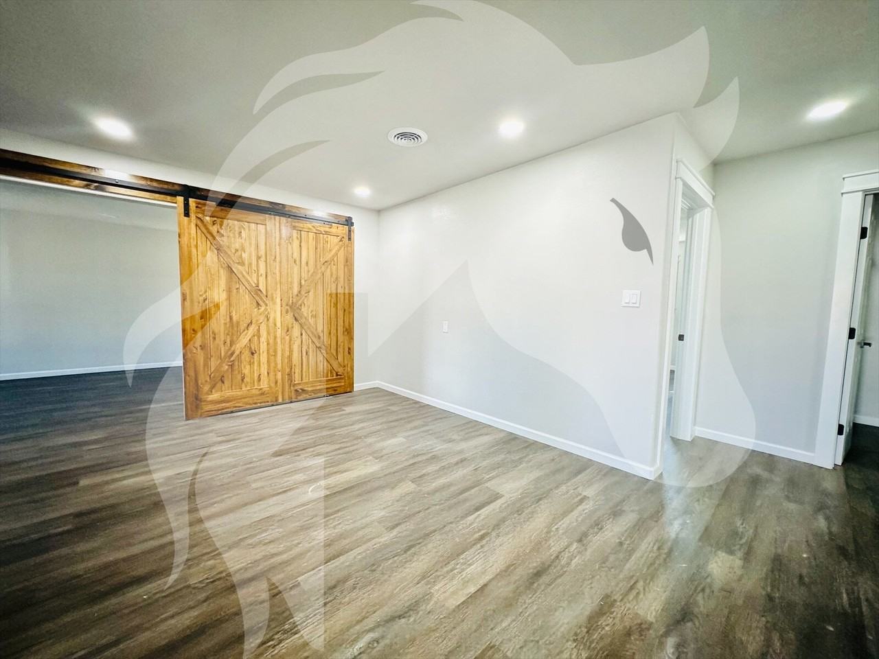 116 N Edmond St - Photo 2 of 11