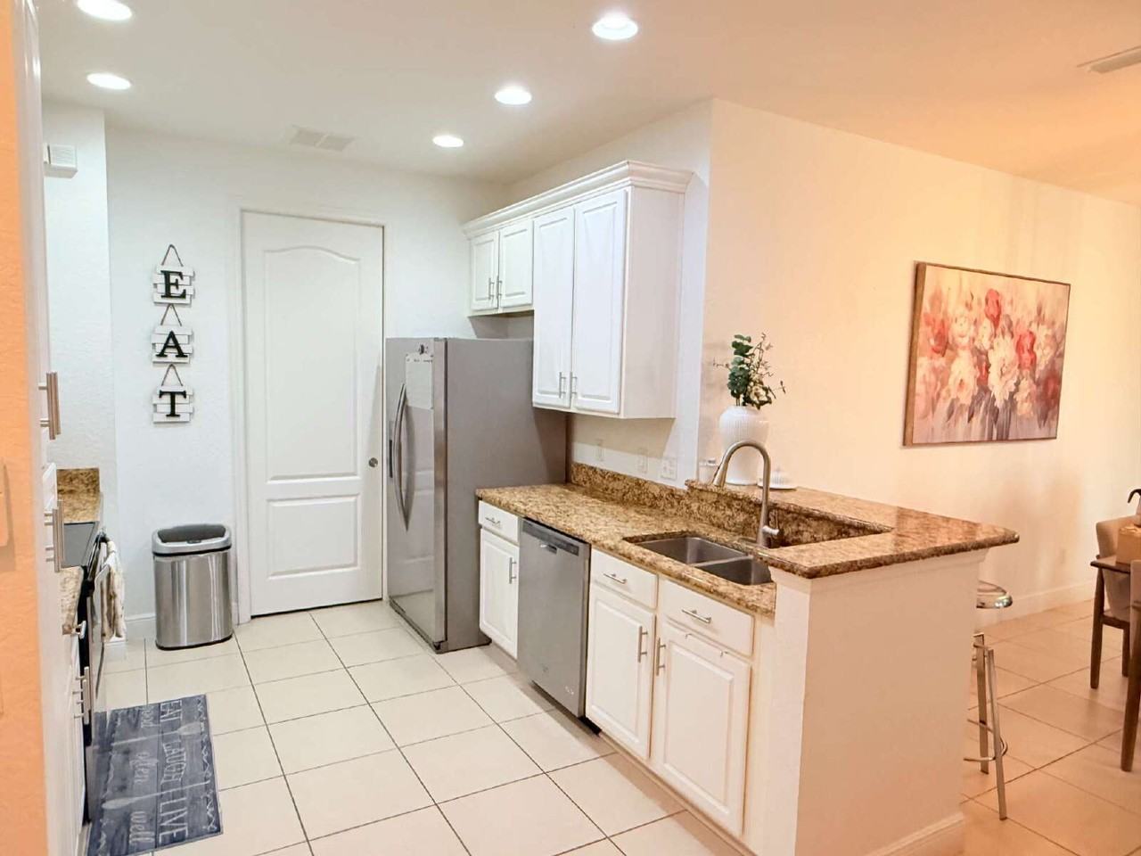 10779 Belfry Circle - Photo 3 of 30