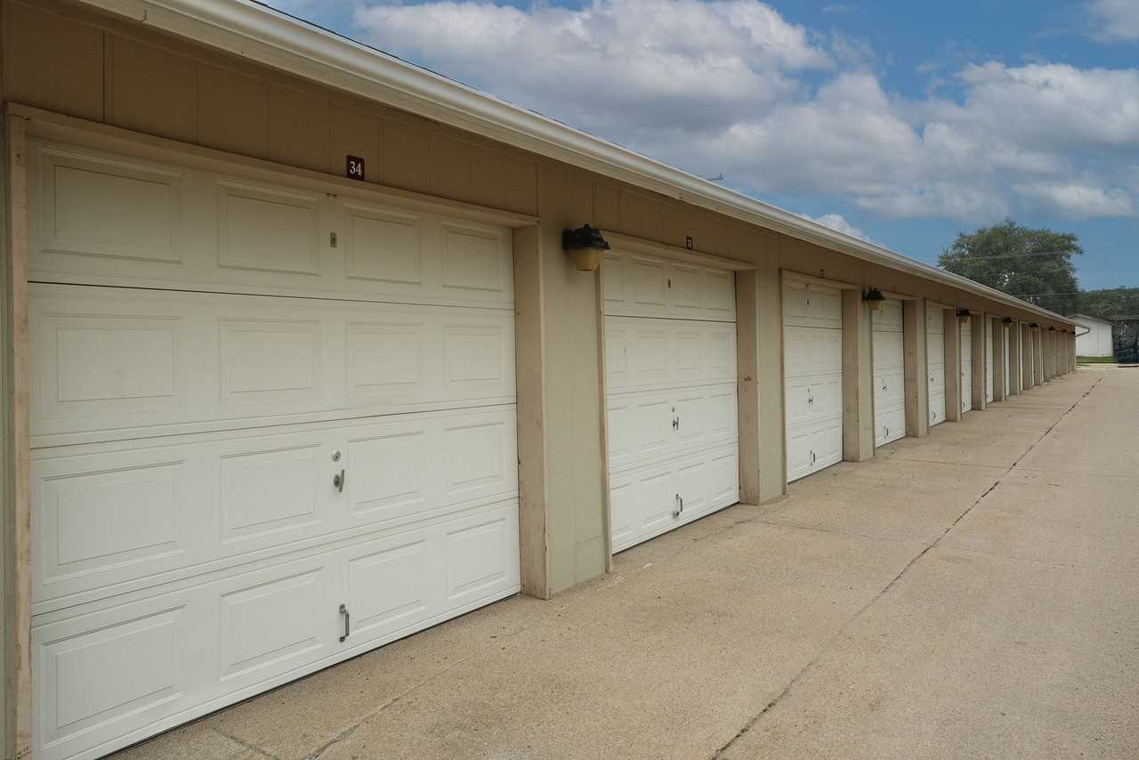 Northside Square Apartments - Photo 5 of 29