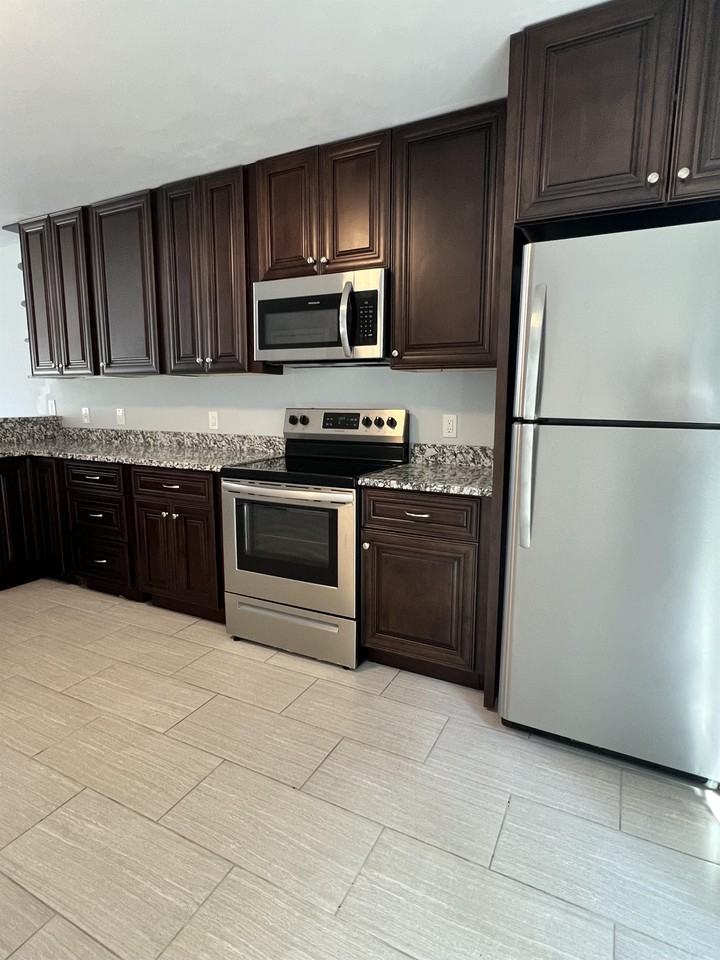 430 Central Dr Nw #0 - Photo 7 of 10