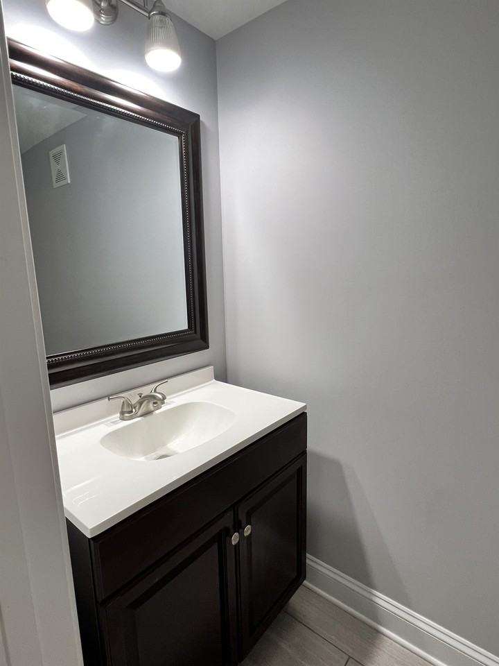 430 Central Dr Nw #0 - Photo 4 of 10