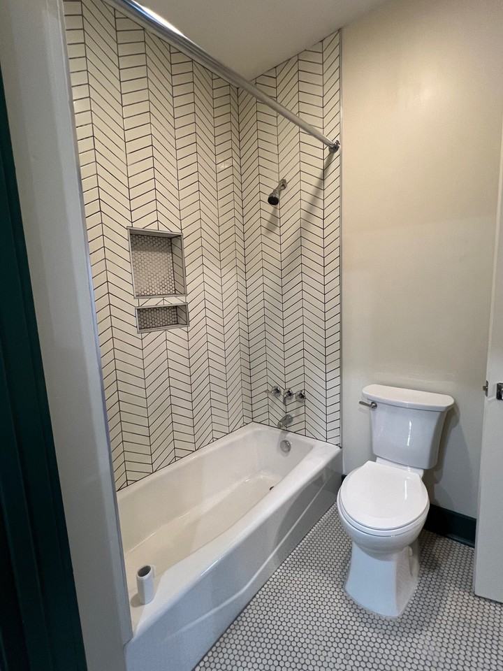 1347 E Haskell St - Photo 2 of 38