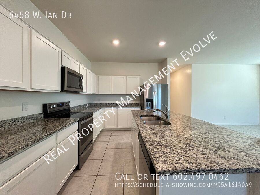 6458 West Ian Drive - Photo 6 of 45