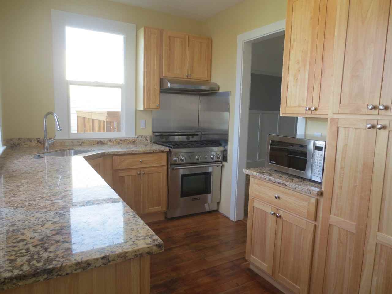 2272 Greenwich Street - Photo 2 of 17