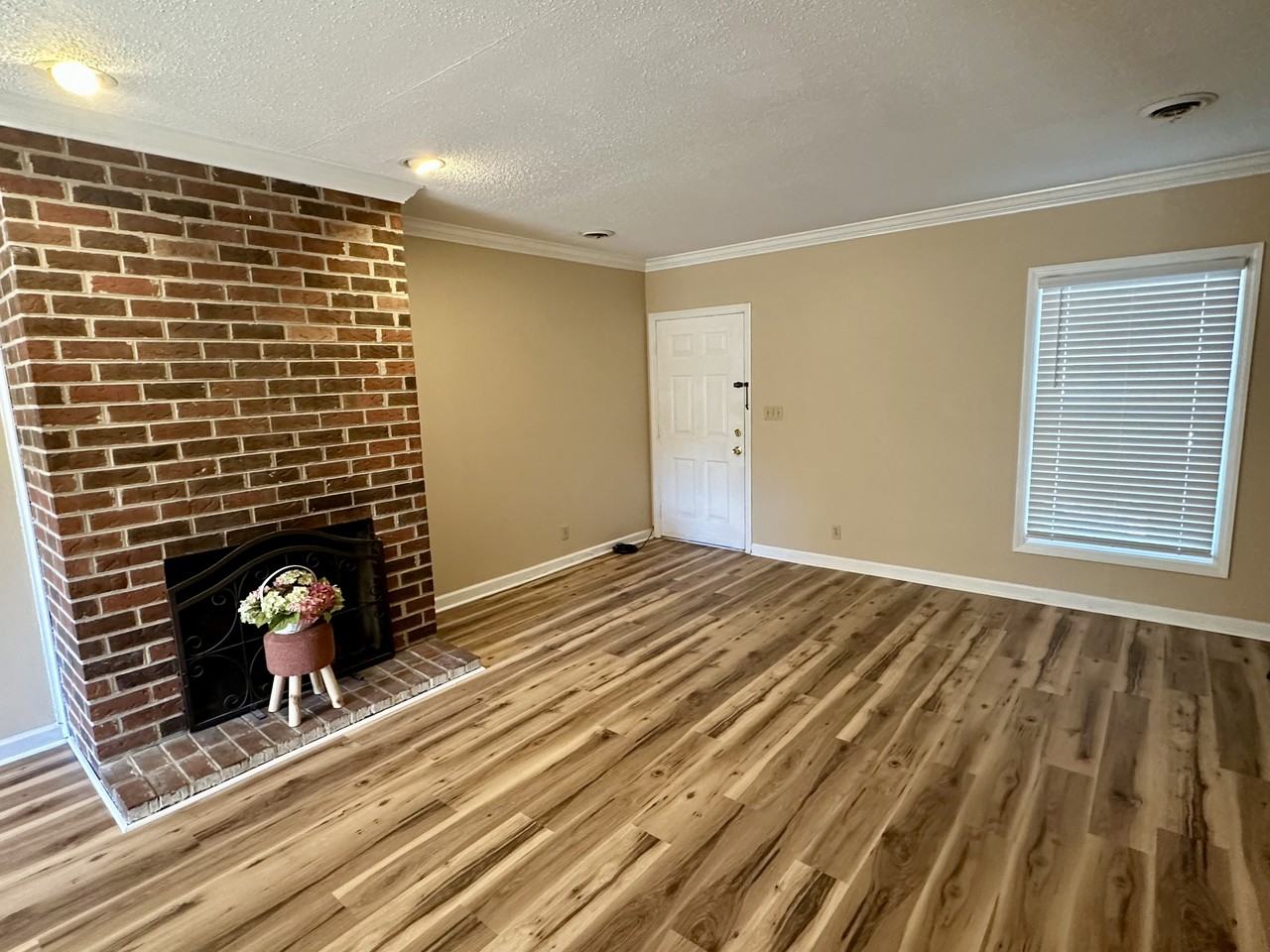 107 Arcadia Ln #C - Photo 4 of 16