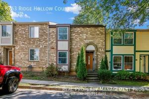 featured image of 8763 Ridge Hollow Ct