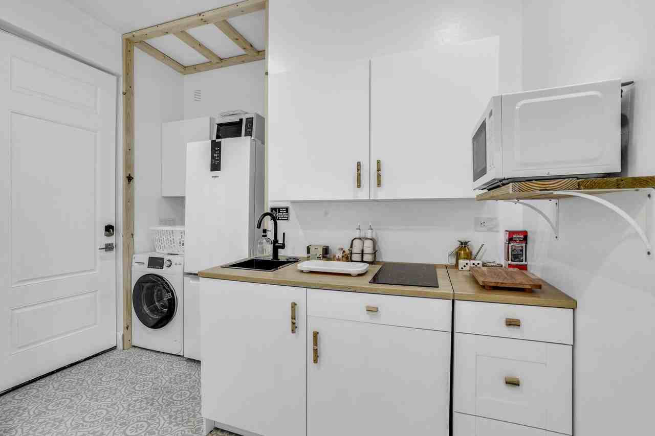 167 5th St #4 - Photo 6 of 6