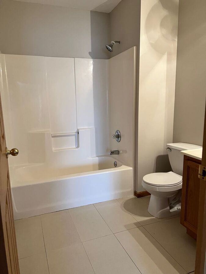 1806 Dainesway Drive - Photo 6 of 16