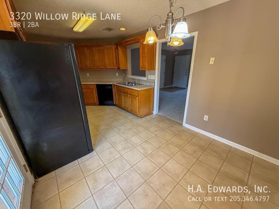 3320 Willow Ridge Ln - Photo 3 of 25