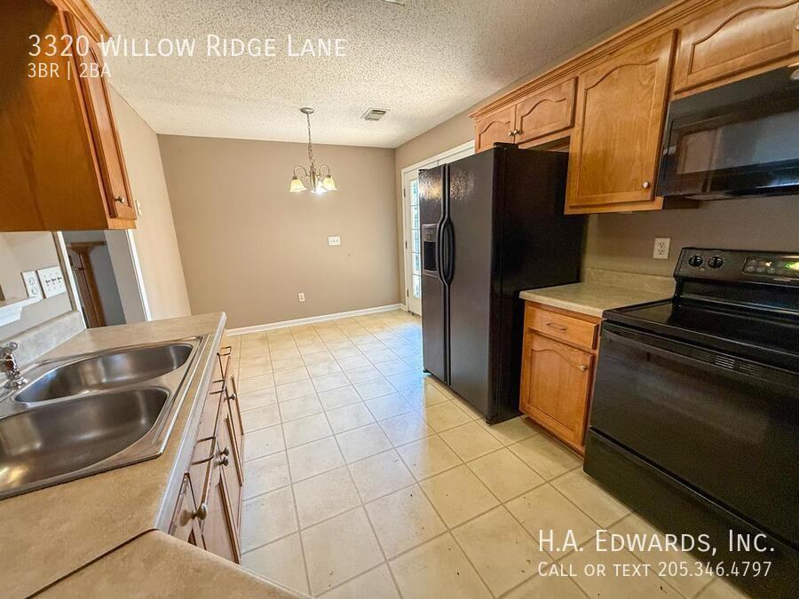 3320 Willow Ridge Ln - Photo 4 of 25