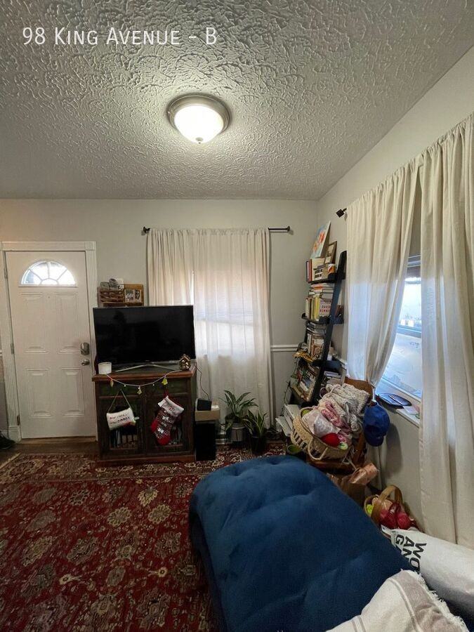 98 King Ave #B - Photo 4 of 9