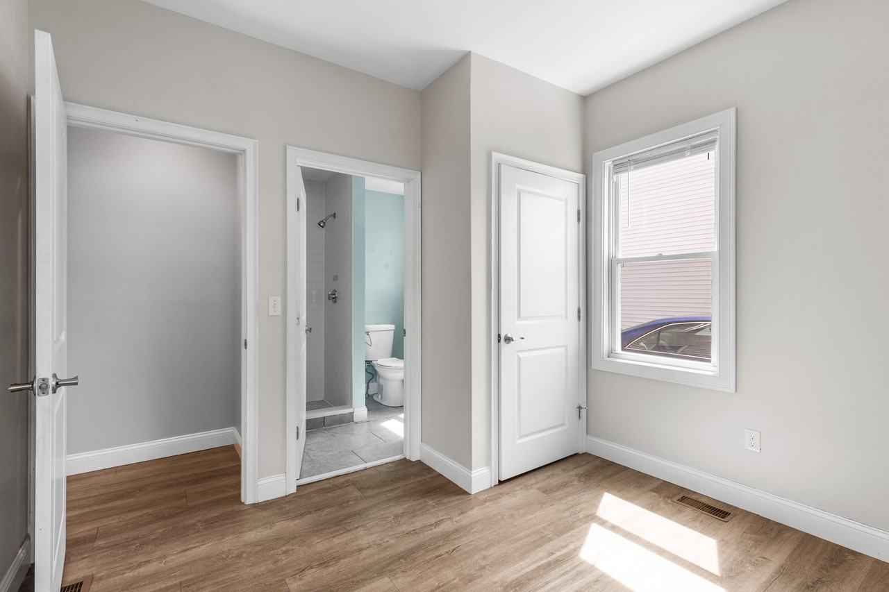 14 Trenton St - Photo 7 of 23