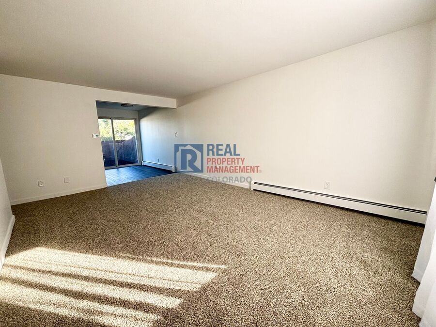 3742 Miller Ct - Photo 3 of 16