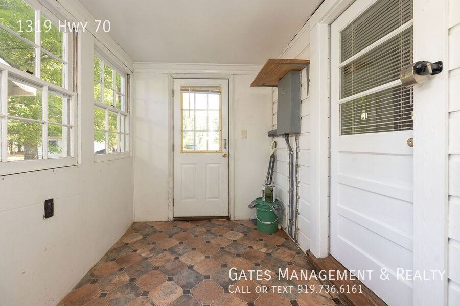 1319 Us Highway 70 E - Photo 5 of 24