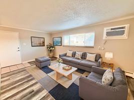 featured image of 1936 Vinewood Ln #2