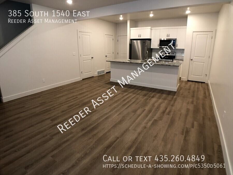 385 S 1540 E - Photo 5 of 17