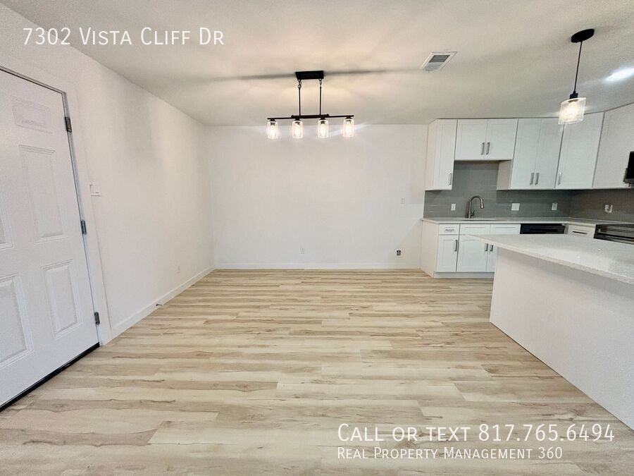 7302 Vista Cliff Drive - Photo 6 of 17