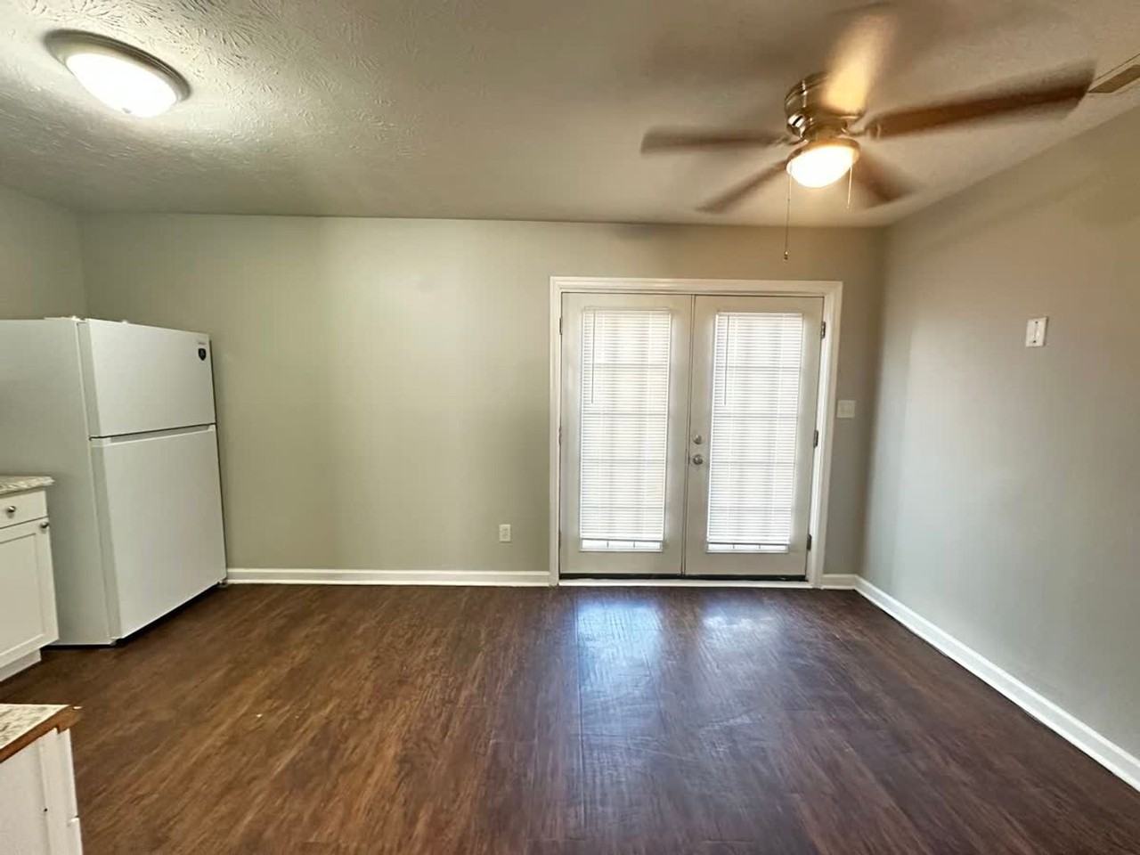 537 Toner St - Photo 3 of 14