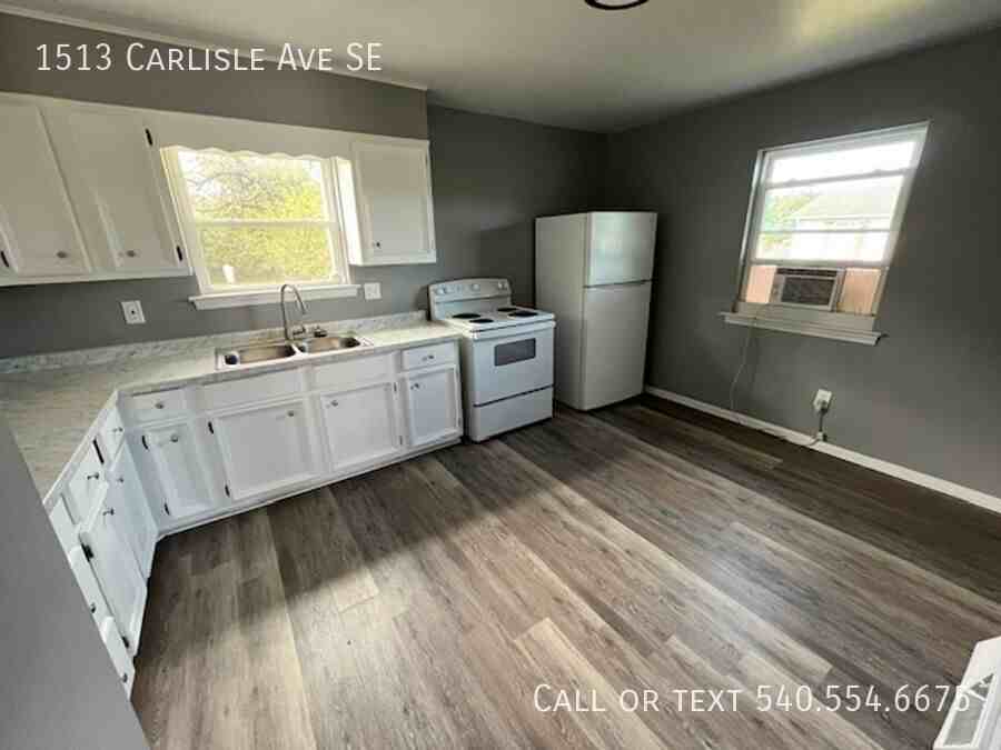 1513 Carlisle Ave Se - Photo 2 of 13