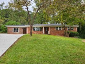 102 Douglas Dr Se - Photo 1 of 1