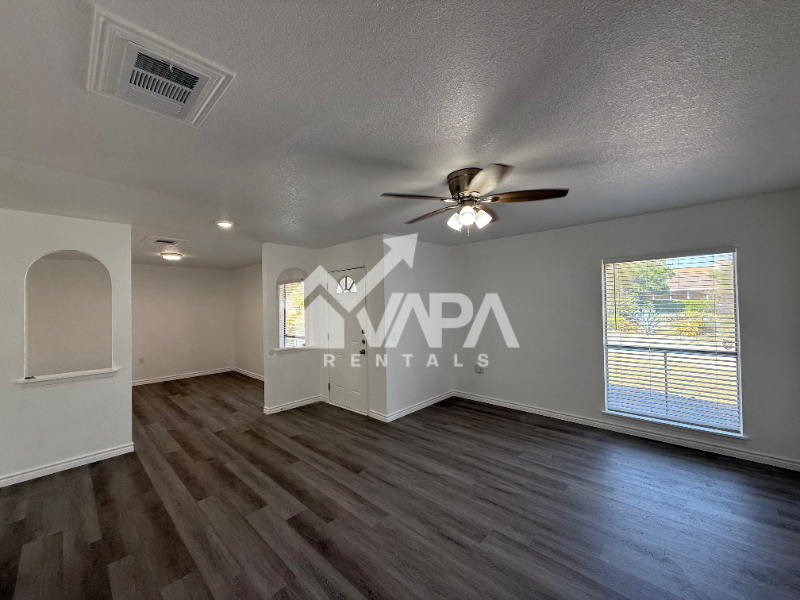 10310 Little Sugar Crk - Photo 5 of 17