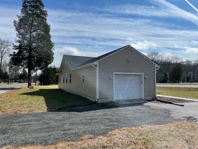 26510 Three Notch Rd - Photo 2 of 14