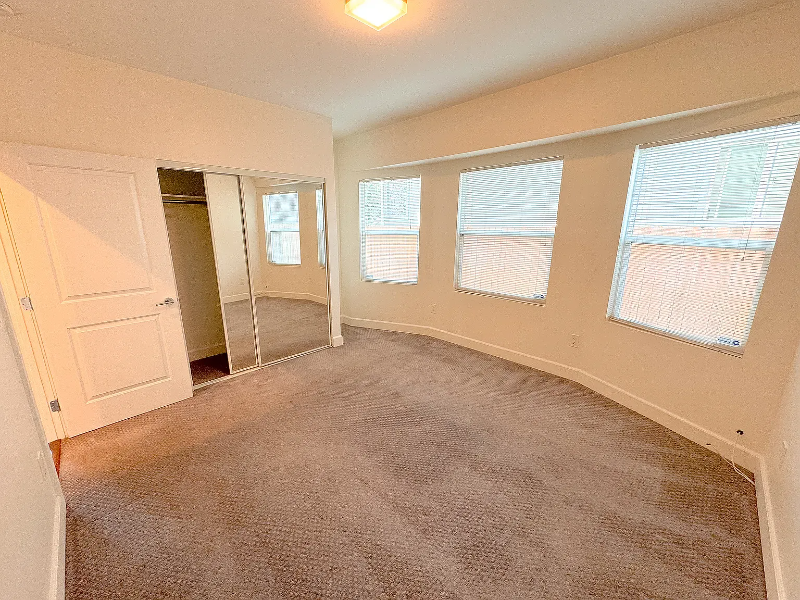 836B 35th St #B - Photo 6 of 20