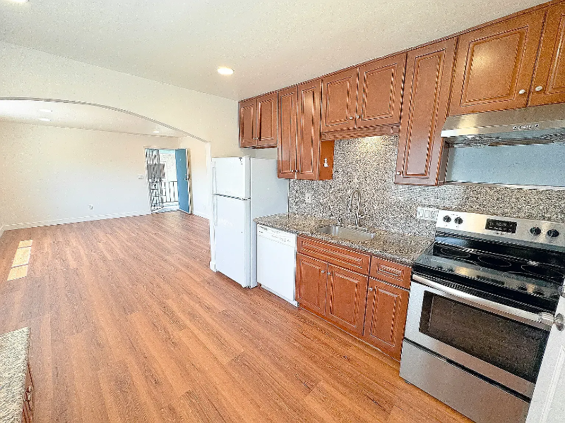 4802B Daisy St #B - Photo 2 of 18