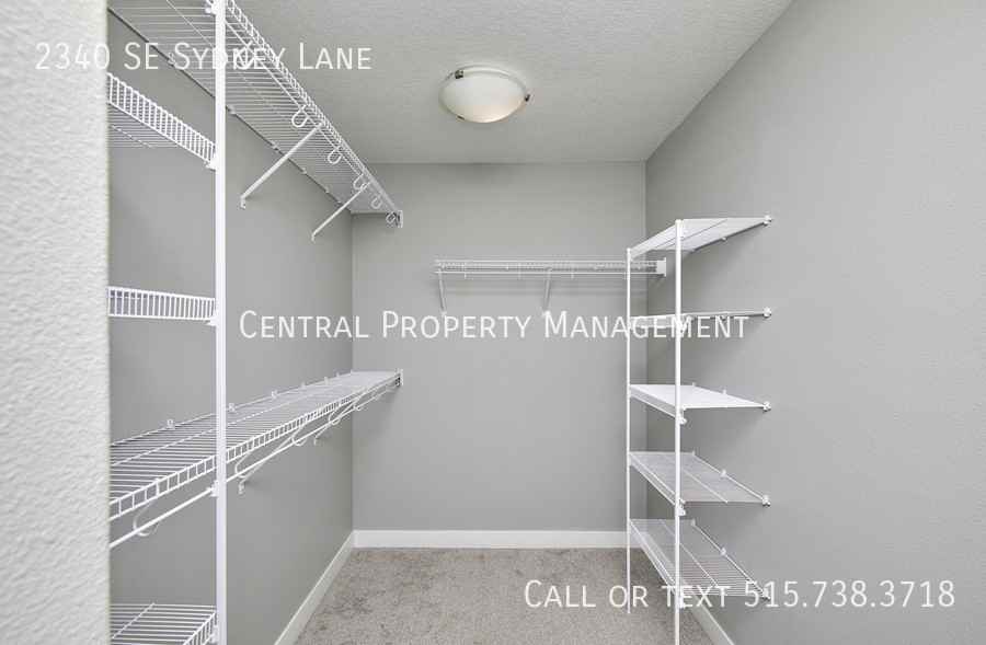 2340 Se Sydney Ln - Photo 6 of 19