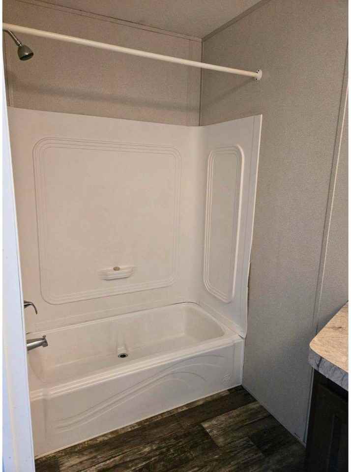 1102 Victoria St #1102 - Photo 7 of 7