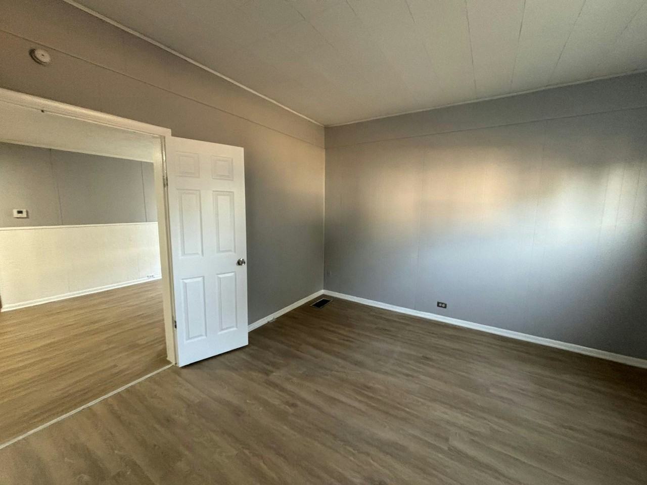 519 Miami Street, Unit Apt A - Photo 3 of 9