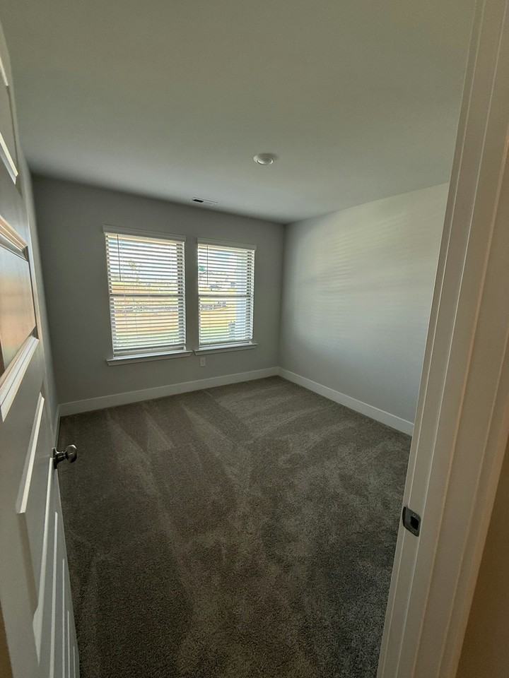 22587 Dashwood Lane - Photo 7 of 21