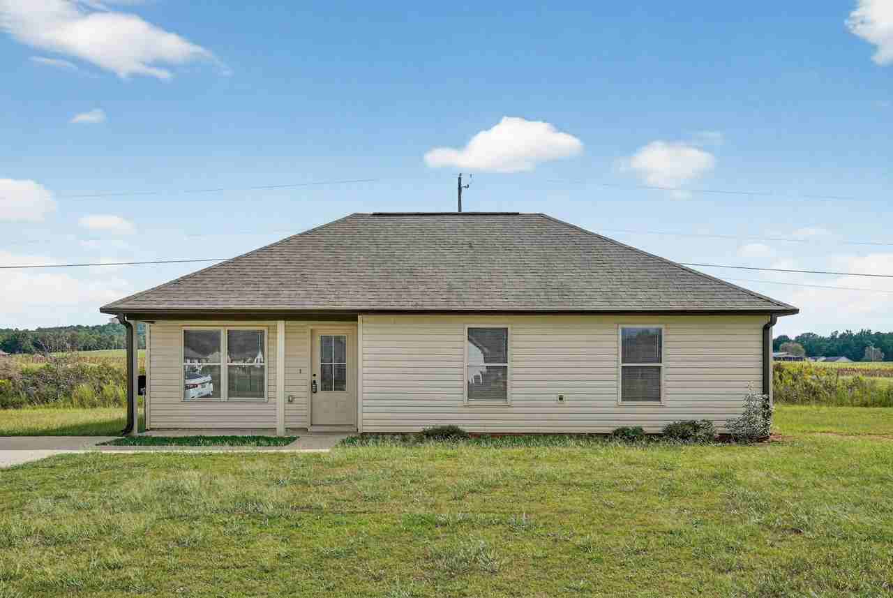 184 Sunlight Cr - Photo 3 of 16