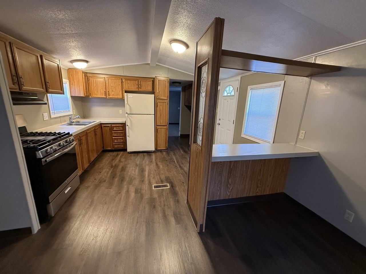 Riverside - Photo 2 of 9