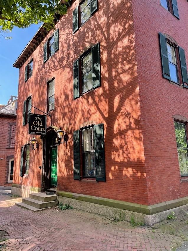 144 Benefit Street - Photo 5 of 50