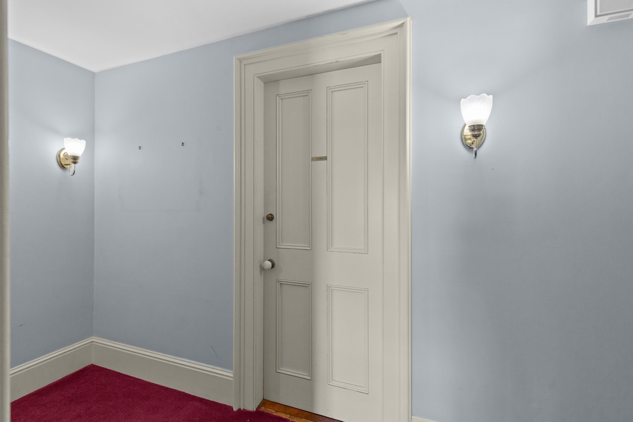 144 Benefit Street - Photo 3 of 15