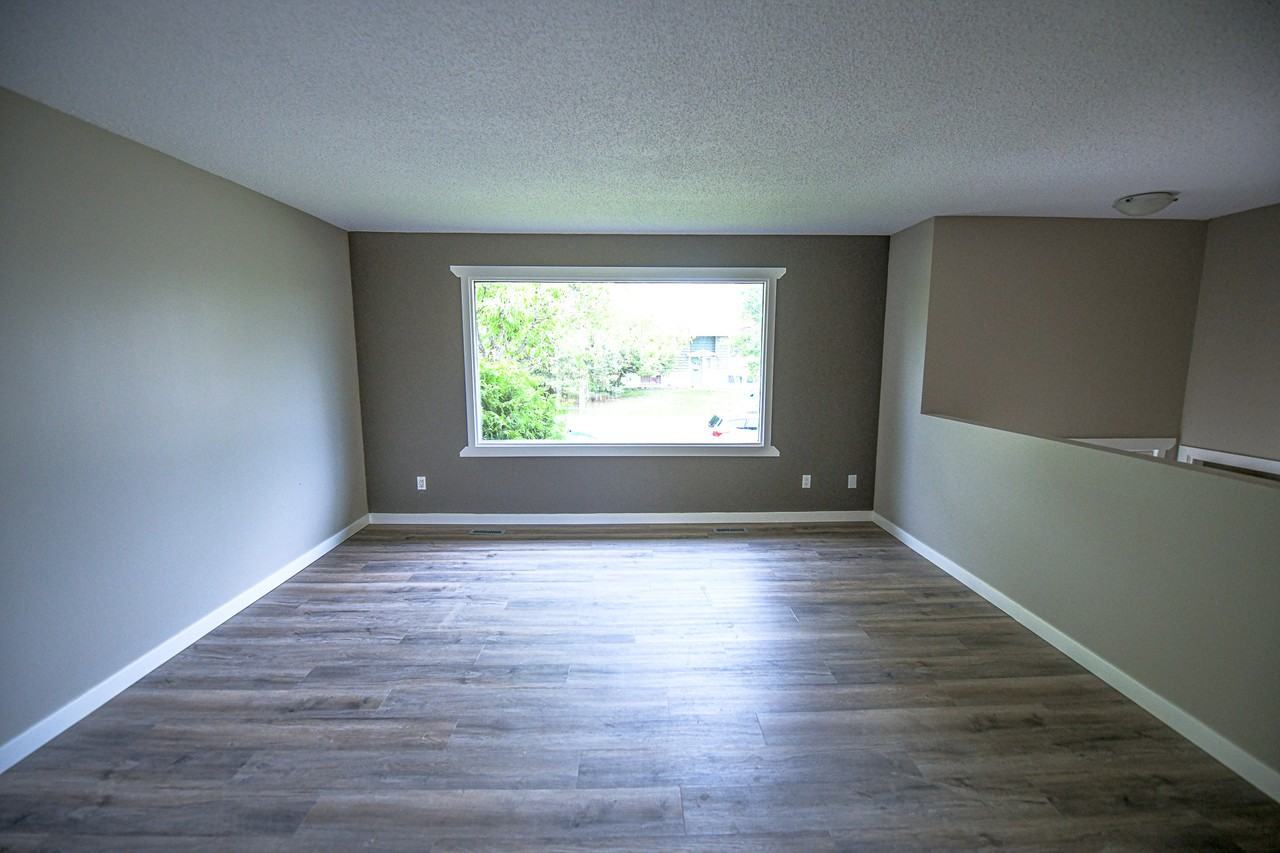 7638 97a St - Photo 3 of 31